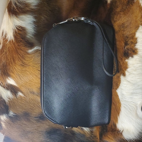 Lovevook Black Purse - Picture 3 of 7